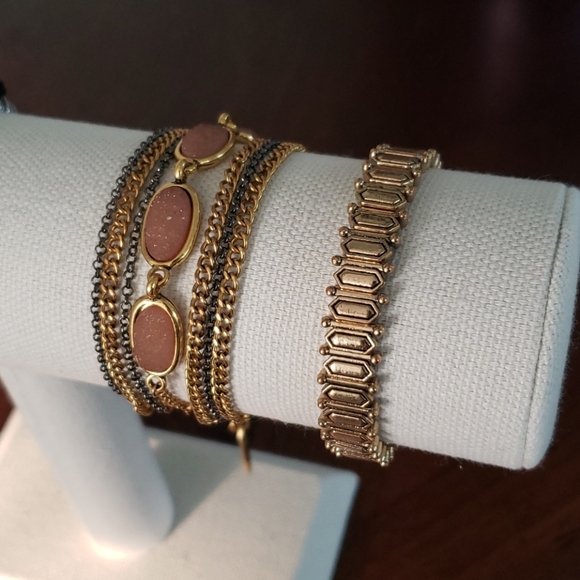 Plunder - Picture 6 of 6